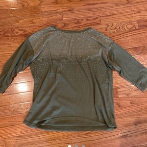 sparkley olive green 3/4 sleeve shirt